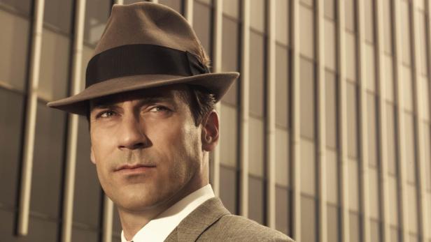 dapdFILE- This file photo released by AMC shows Jon Hamm as Don Draper in "Mad Men". The show has helped bring back the 60s, including hats. (Foto:AMC Frank Ockenfels, FILE/AP/dapd)