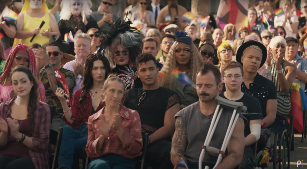 "Queer as Folk"-Trailer: Reboot der Kultserie mit Kim Cattrall