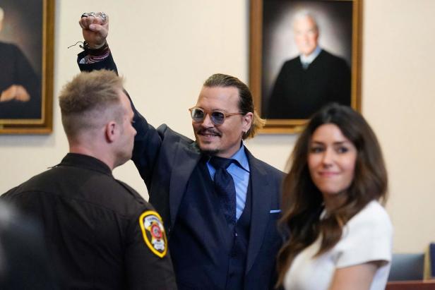 Depp vs. Heard-Prozess: Johnny Depp ist der Sieger (fast)!
