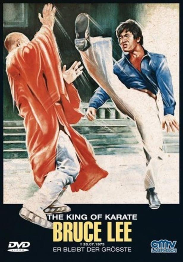 Ein Filmposter mit Bruce Lee, der einen Gegner mit einem Tritt angreift.