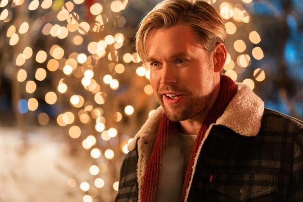 Chord Overstreet in "Falling for Christmas"