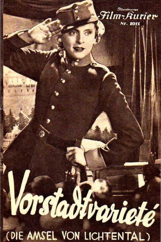 Eine Frau in Uniform salutiert auf einem Filmplakat für „Vorstadtvarieté“.