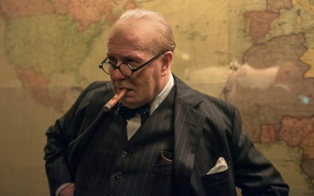 Gary Oldman als Winston Churchill in "The Darkest Hour"