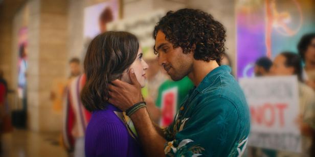 "Choose Love": Bei dieser Netflix-RomCom entscheidest du!