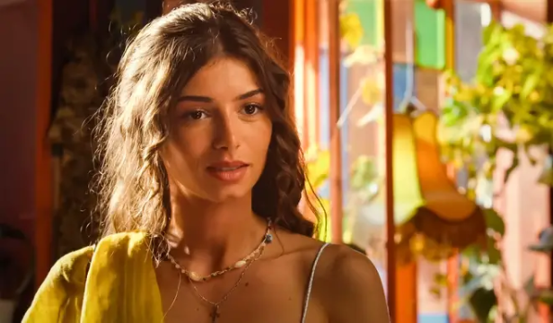 Mimi Keene aus "Sex Education" als Natalie in "After Everything"