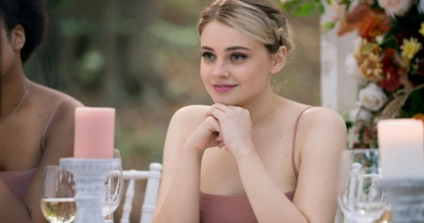 Josephine Langford als Tessa in "After Everything"