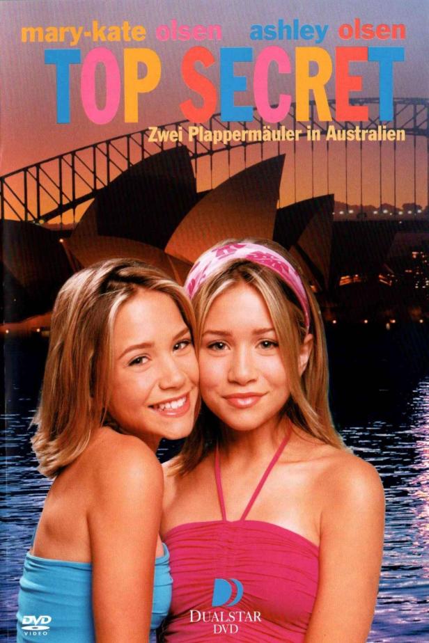 Das Cover des Films „Top Secret! Zwei Plappermäuler in Australien“ mit Mary-Kate und Ashley Olsen vor dem Opernhaus von Sydney.