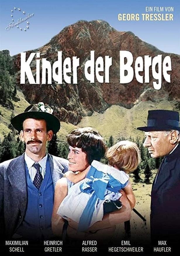 Das Filmplakat für „Kinder der Berge“ mit Maximilian Schell, Heinrich Gretler und Alfred Rasser vor einer Bergkulisse.