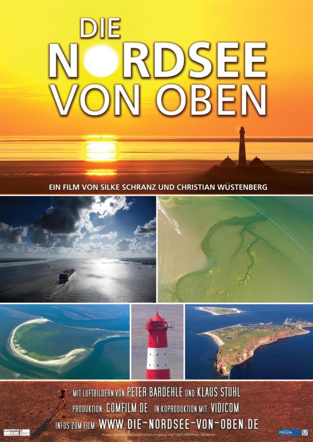 Das Filmplakat für „Die Nordsee von oben“ zeigt verschiedene Luftaufnahmen der Nordseeküste.