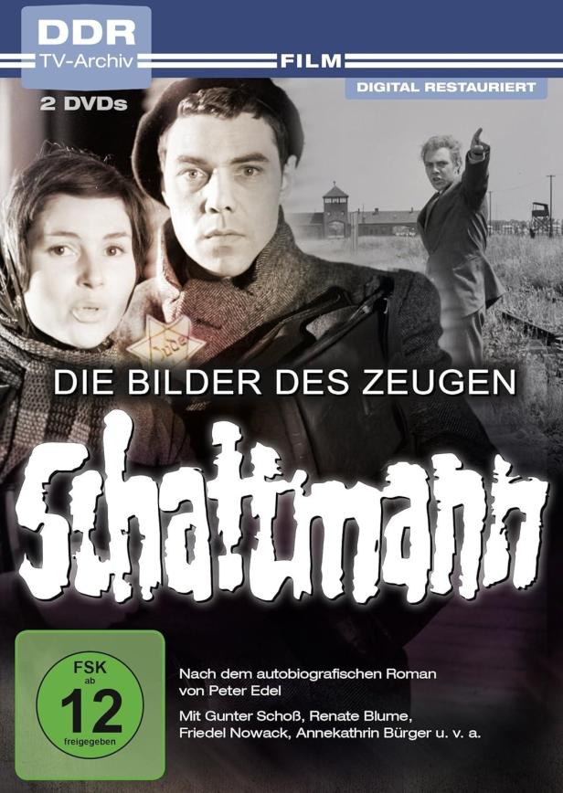 Das Cover des Films „Die Bilder des Zeugen Schattmann“ zeigt die Protagonisten vor einem Lager.