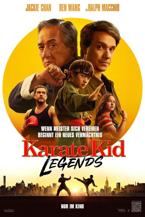 Das Filmplakat für „Karate Kid Legends“ zeigt Jackie Chan, Ben Wang und Ralph Macchio.