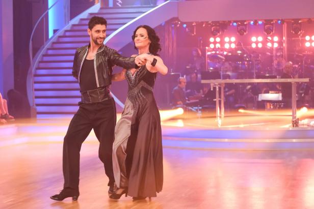 Eva Glawischnig und Dimitar Stefanin tanzten einen Paso Doble Eva Glawischnig und Dimitar Stefanin tanzten einen Paso Doble