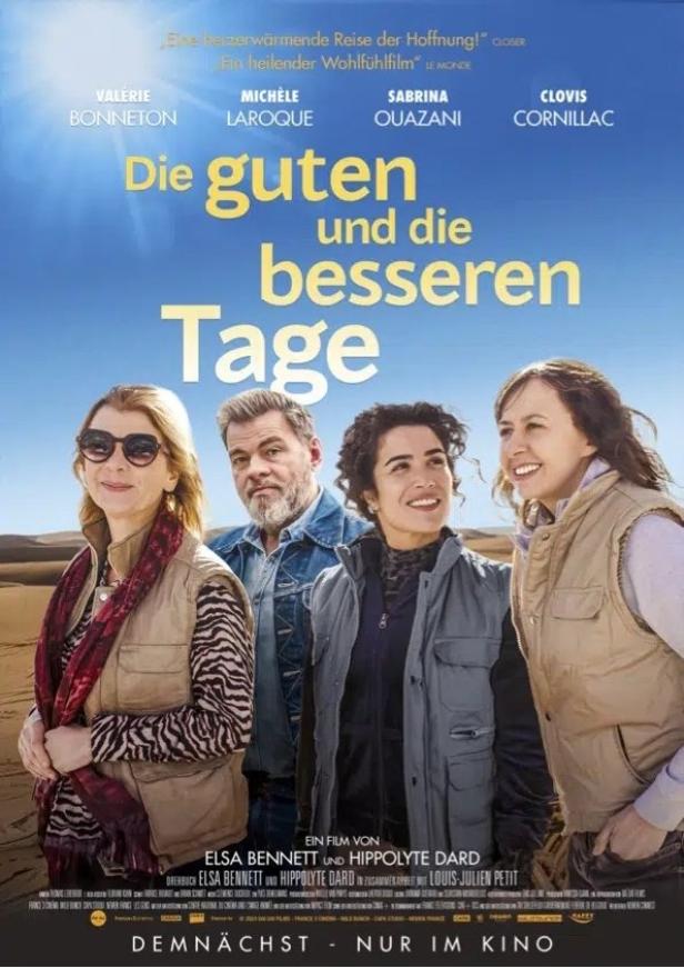 Das Filmplakat für „Die guten und die besseren Tage“ zeigt vier Schauspieler vor einer Wüstenlandschaft.