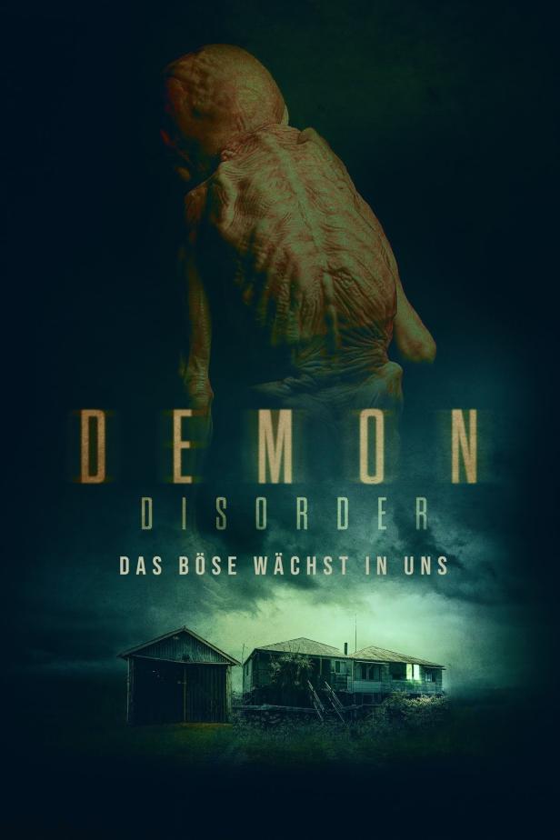 Das Filmplakat für „Demon Disorder“ zeigt eine unheimliche Gestalt über einem Haus.