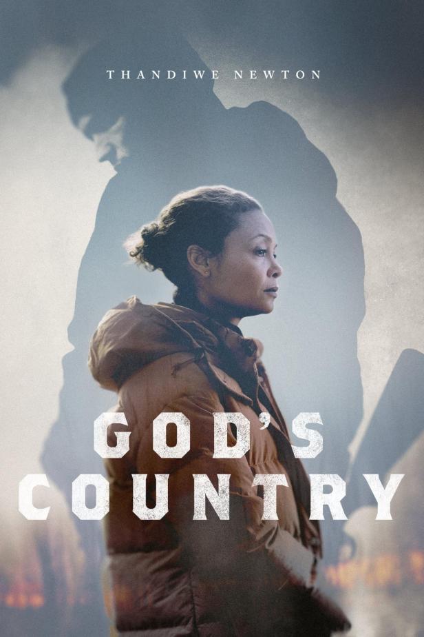 Das Filmplakat für „God's Country“ zeigt Thandiwe Newton vor einer verschwommenen Silhouette.