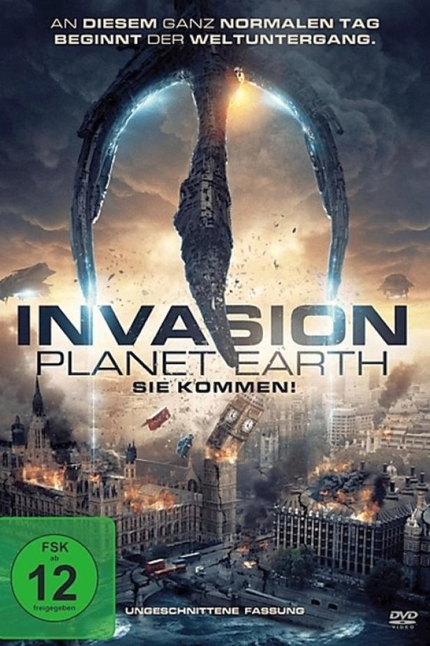 Das Filmplakat für „Invasion Planet Earth“ zeigt zerstörte Gebäude und ein riesiges Raumschiff.