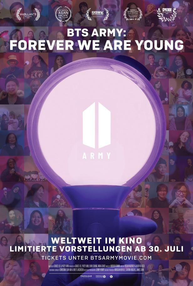 Das Filmplakat für „BTS Army: Forever We Are Young“ zeigt einen BTS-Leuchtstab umgeben von Fanporträts.