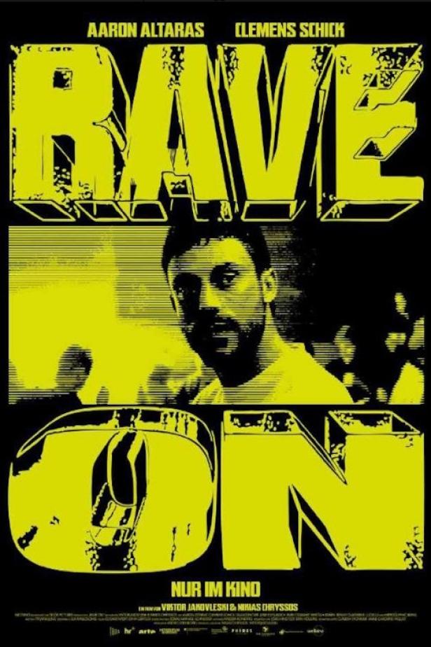 Das Filmplakat für „Rave On“ mit Aaron Altaras und Clemens Schick.