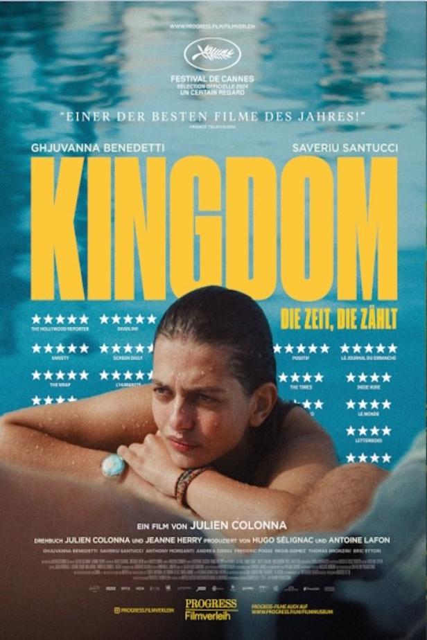 Das Filmplakat für „Kingdom“ zeigt Ghjuvanna Benedetti im Wasser.