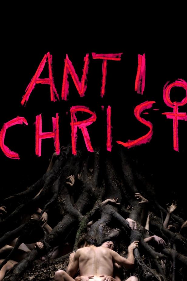 Das Filmplakat für „Antichrist“ zeigt Menschen, die unter einem Baum liegen, und den Titel in roter Schrift.