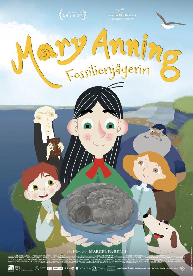 Das Filmplakat für „Mary Anning – Fossilienjägerin“ zeigt die junge Protagonistin mit einem Fossil in den Händen.