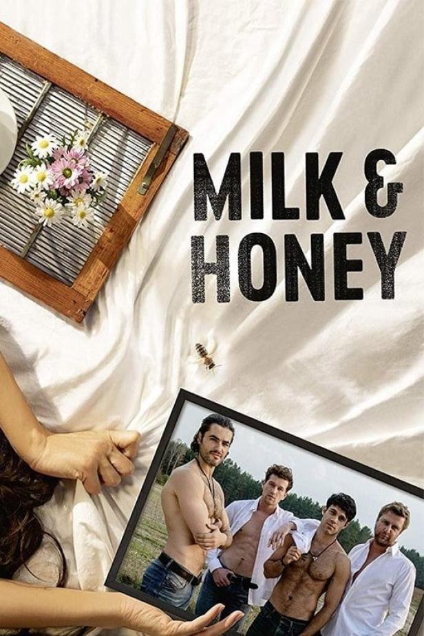 Das Cover von „Milk & Honey“ zeigt eine Hand, Blumen, eine Biene und ein Foto von vier Männern.