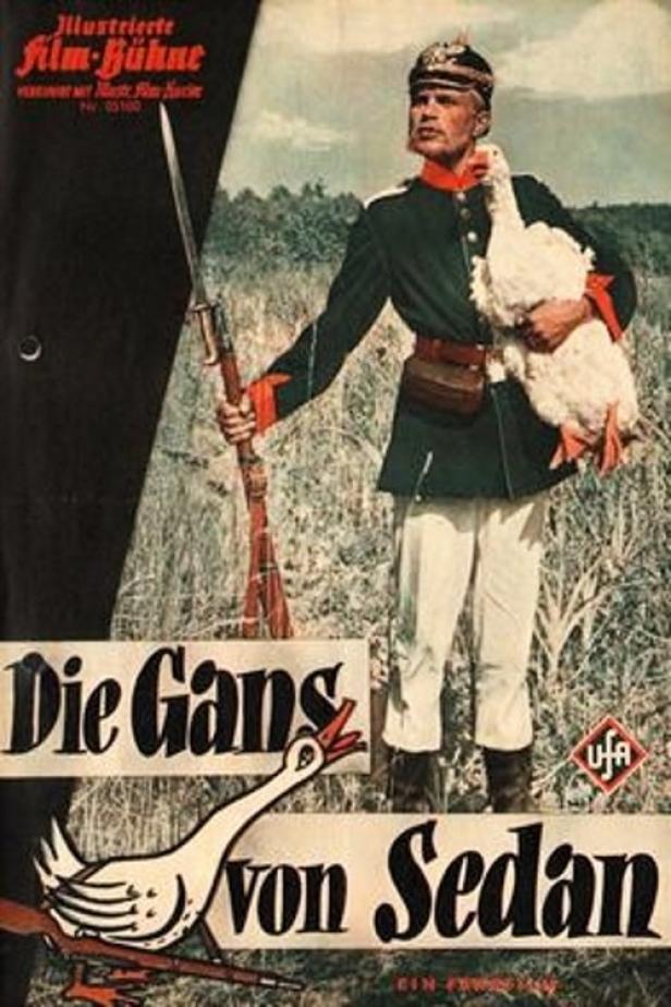 Ein Soldat in Uniform hält eine Gans und ein Gewehr auf dem Filmplakat „Die Gans von Sedan“.