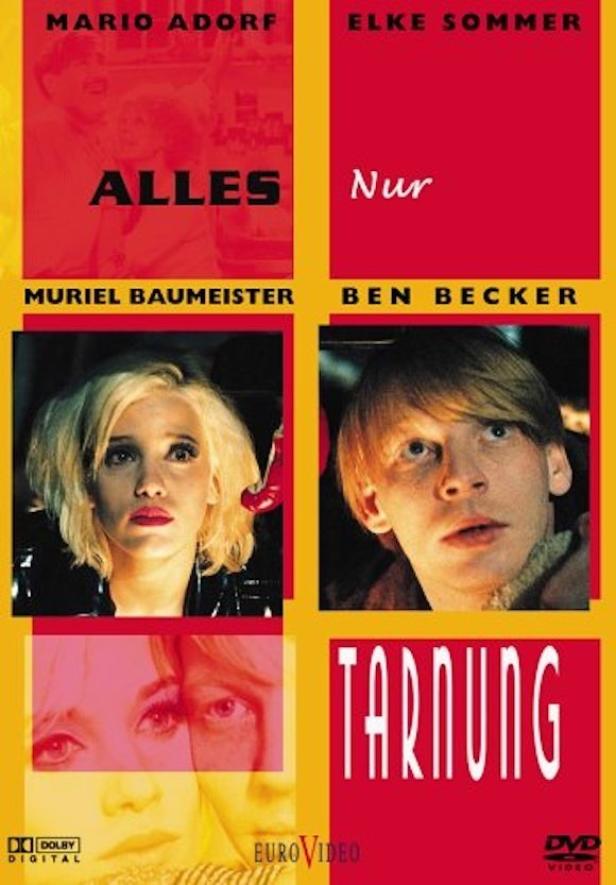 Das Cover des Films „Alles nur Tarnung“ mit Mario Adorf, Elke Sommer, Muriel Baumeister und Ben Becker.