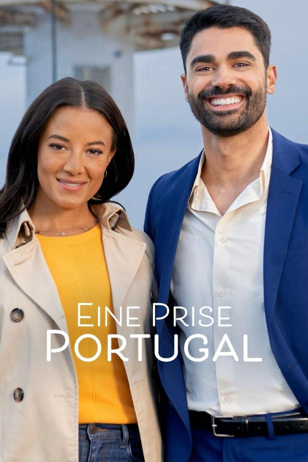Ein Mann und eine Frau lächeln auf dem Filmplakat für „Eine Prise Portugal“.