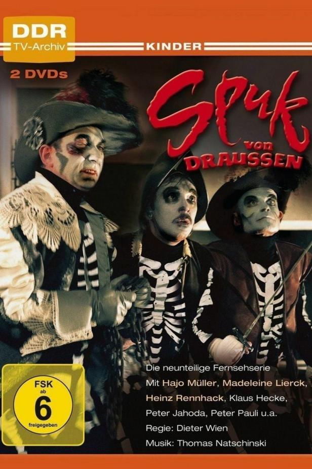 Das Cover der DVD „Spuk von Draussen“ mit drei verkleideten Schauspielern.