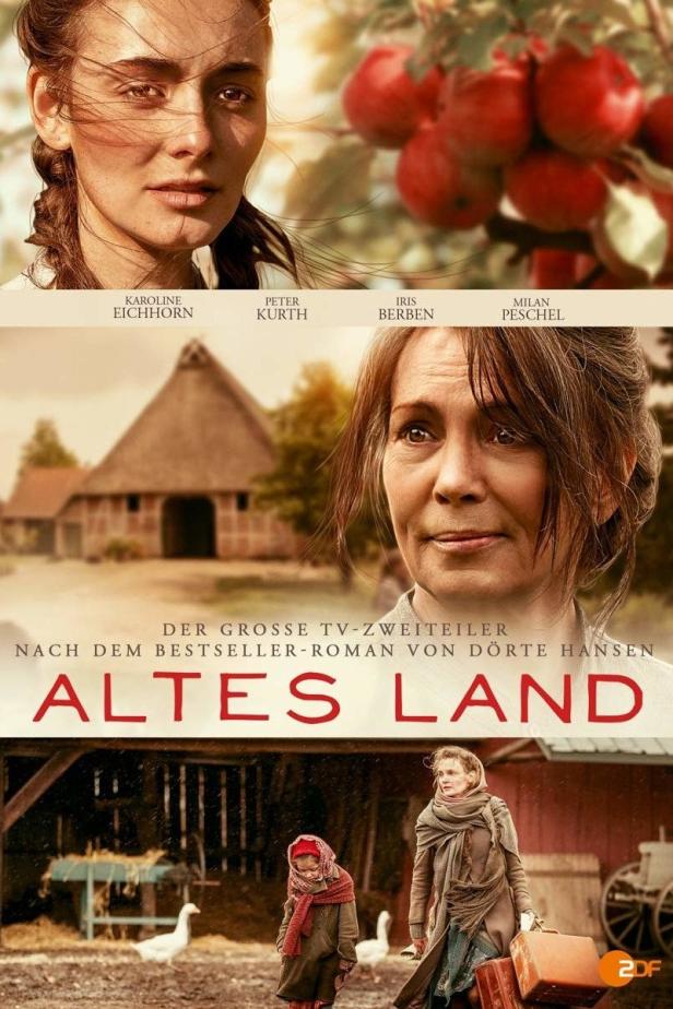 Das Filmplakat für „Altes Land“ zeigt drei Frauen unterschiedlichen Alters vor ländlicher Kulisse.