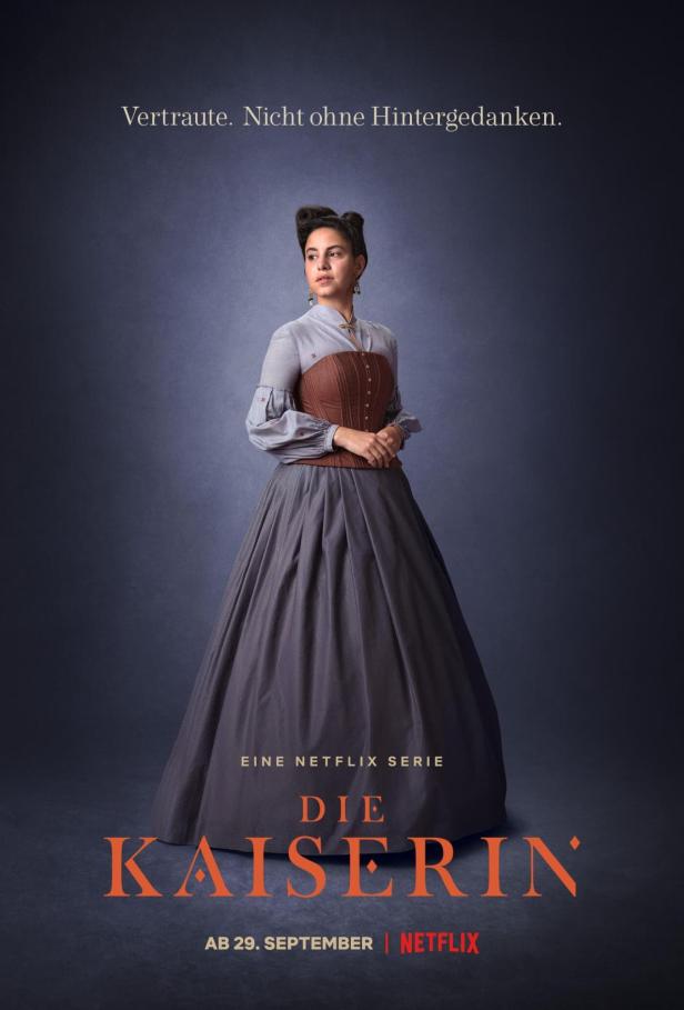 Das Poster für die Netflix-Serie „Die Kaiserin“ zeigt eine junge Frau in historischer Kleidung.