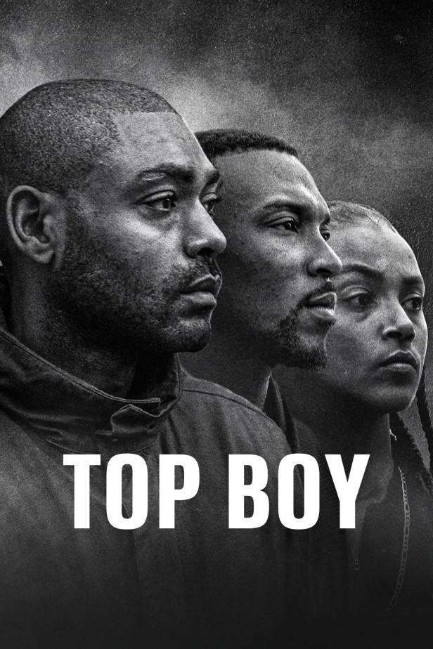 Schwarzweiß-Porträt von drei Darstellern der Serie „Top Boy“.