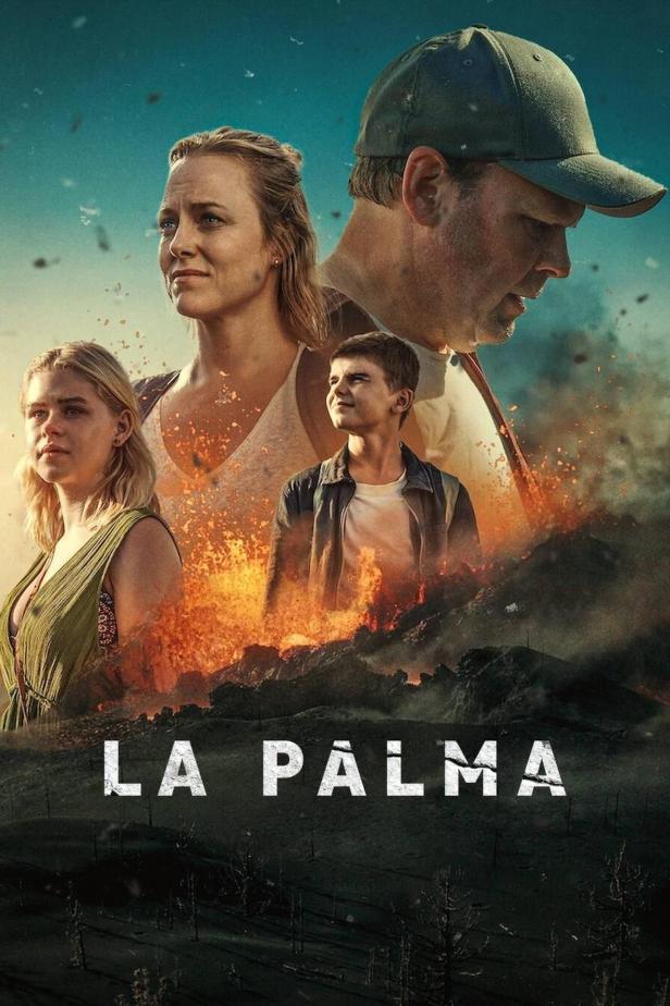 Das Filmplakat für „La Palma“ zeigt eine Familie vor einem Hintergrund aus Feuer und Bergen.