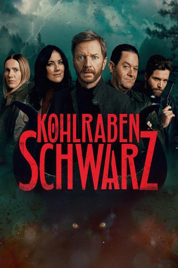 Das Filmplakat für „Kohlrabenschwarz“ zeigt fünf Personen vor einem dunklen, stürmischen Hintergrund.