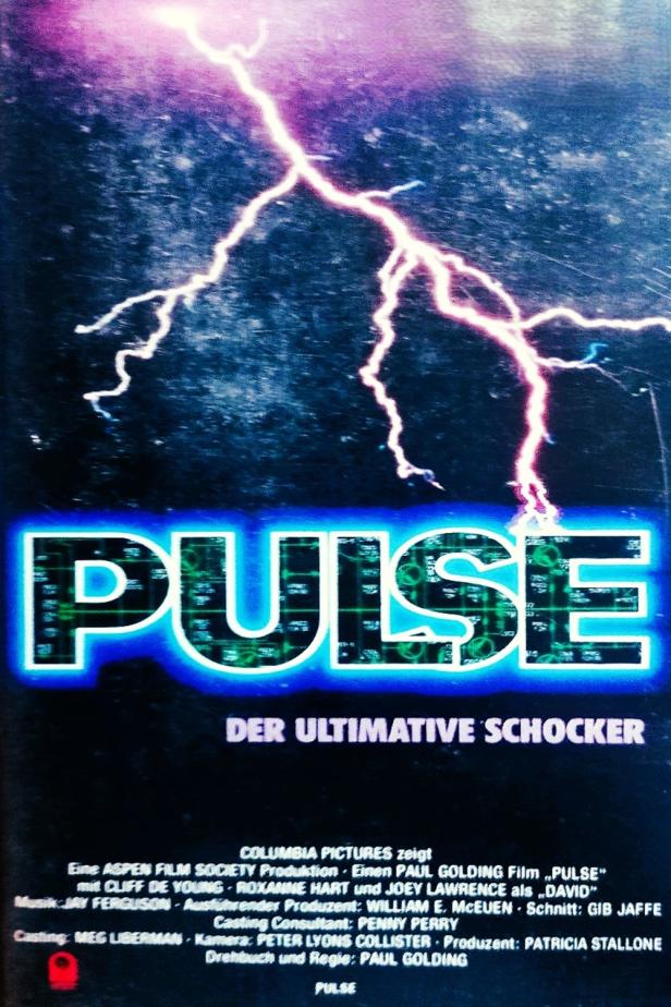 Das Filmplakat für „Pulse“ zeigt einen Blitz vor dunklem Hintergrund.