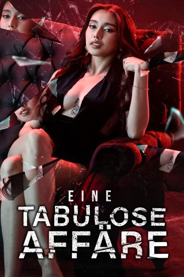 Eine Frau sitzt in einem Sessel, im Vordergrund der Titel „Eine tabulose Affäre“.