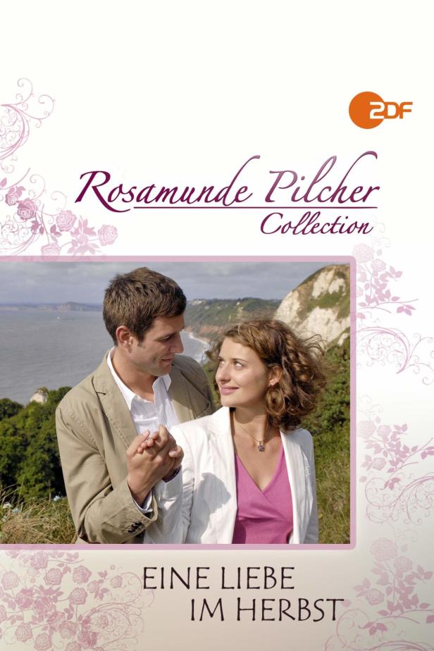 Das Cover von Rosamunde Pilchers „Eine Liebe im Herbst“ zeigt ein verliebtes Paar an der Küste.