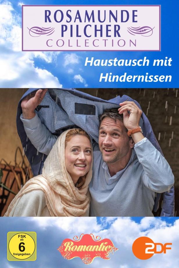Ein Mann und eine Frau suchen im Regen Schutz unter einer Jacke.