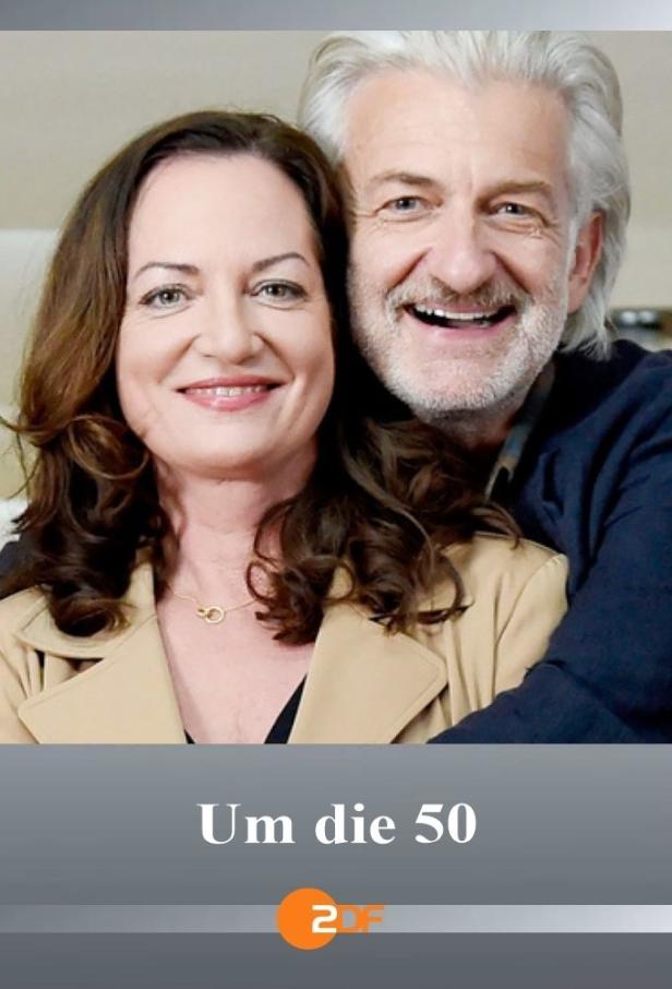 Ein lächelndes Paar, vermutlich aus der ZDF-Serie „Um die 50“.