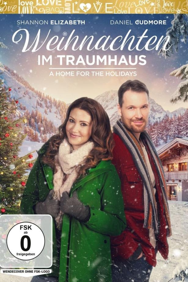Das Filmplakat für „Weihnachten im Traumhaus“ mit Shannon Elizabeth und Daniel Cudmore vor einer verschneiten Landschaft.
