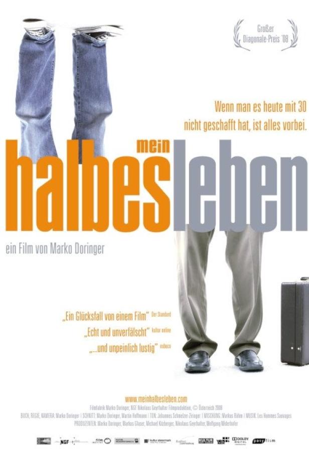 Das Filmplakat für „Mein halbes Leben“ zeigt Beine von oben und unten.