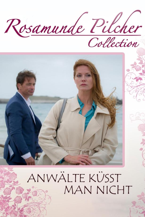 Das Filmplakat zu „Anwälte küsst man nicht“ mit zwei Darstellern am Meer.