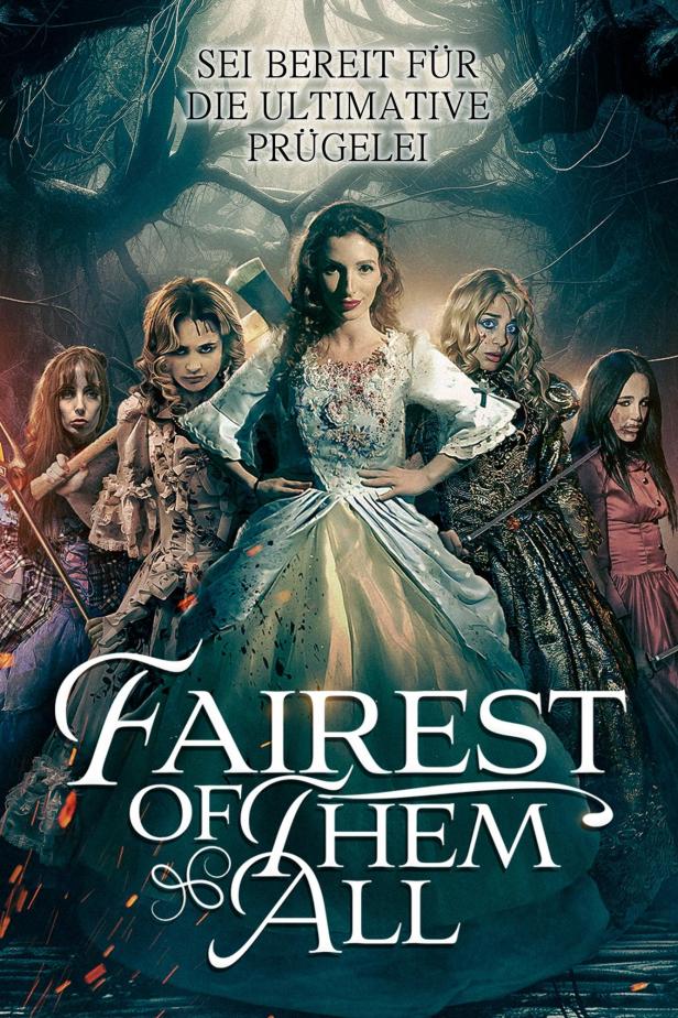 Das Filmplakat zu „Fairest of Them All“ zeigt fünf Frauen in Ballkleidern, die Waffen tragen.