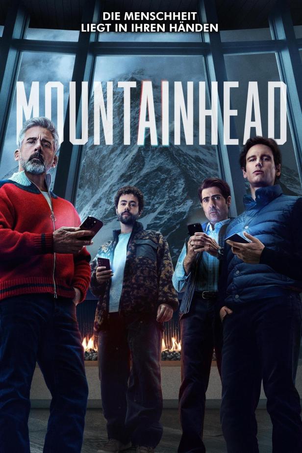 Das Filmplakat zu „Mountainhead“ zeigt vier Männer mit Smartphones vor einem Bergpanorama.