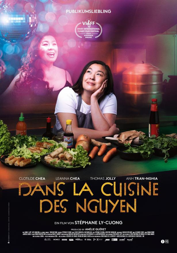 Das Filmplakat zu „Dans la cuisine des Nguyen“ zeigt zwei Köchinnen und vietnamesische Zutaten.