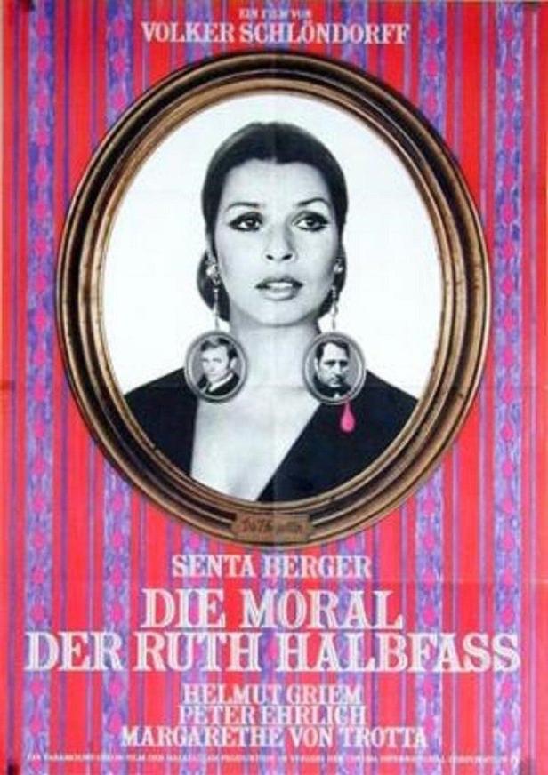 Das Filmplakat für „Die Moral der Ruth Halbfass“ mit Senta Berger in der Hauptrolle.