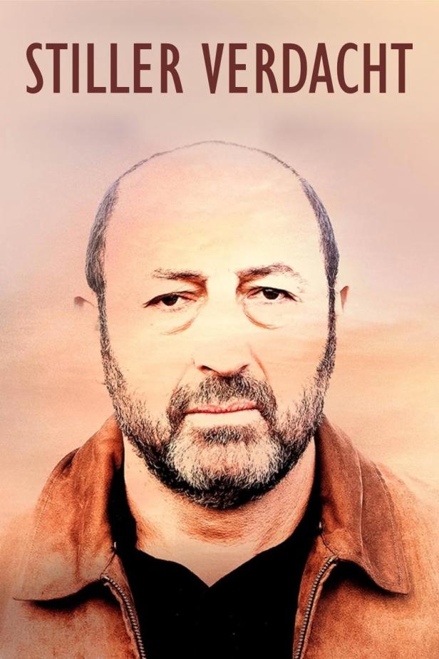 Das Filmplakat für „Stiller Verdacht“ zeigt das Porträt eines Mannes.