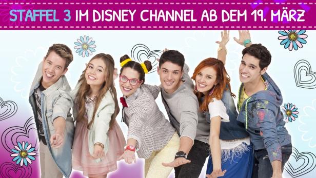 Eine Gruppe junger Schauspieler posiert für die dritte Staffel im Disney Channel ab dem 19. März.