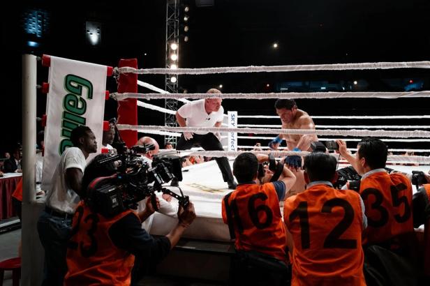 Dwayne Johnson als Wrestler Mike Kerr im Ring